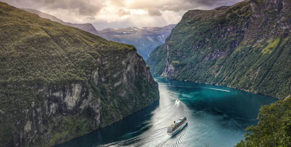 Bootsfahrt auf dem Hardangerfjord